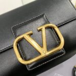 Valentino Handbags-20*15*7CM - Image 3