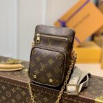 Louis Vuitton Utility Phone Pocket - 16*19*6CM