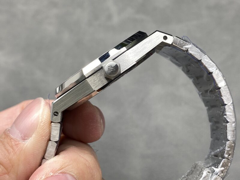 Audemars Piguet Royal Oak Double Balance Wheel Openworked - Image 5