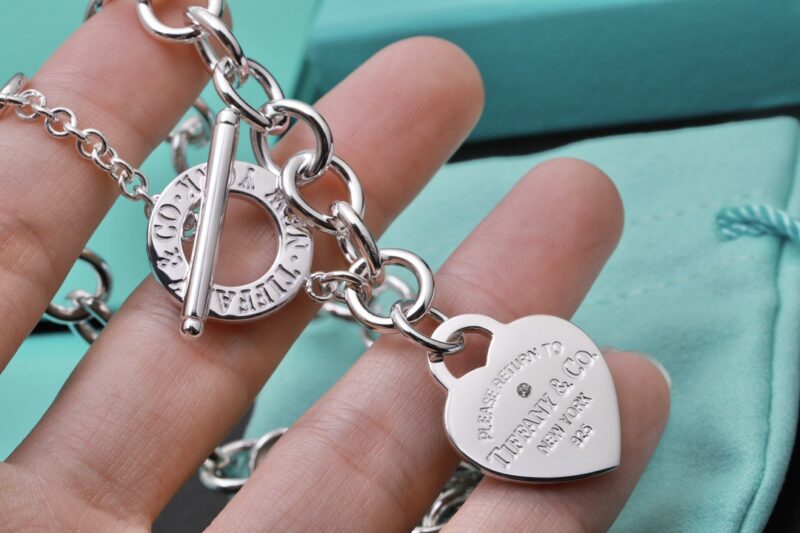 Tiffany Neclace - Image 5