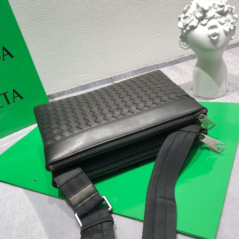 Bottega Veneta Shoulder Bag -26*18*4CM - Image 4