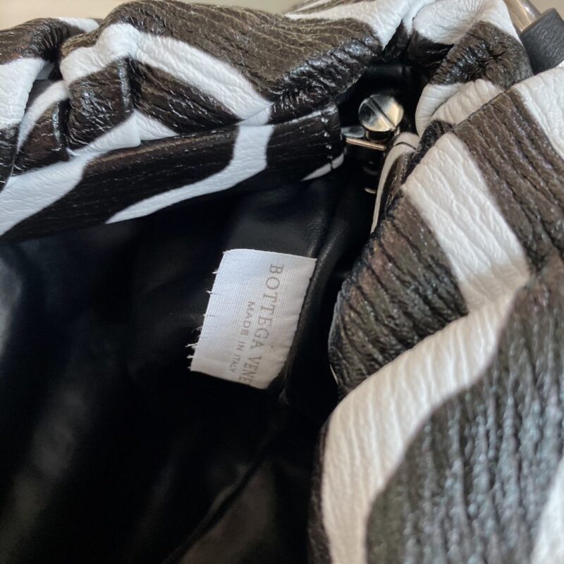 Bottega Veneta The Chain Pouch-31*12*16cm - Image 6