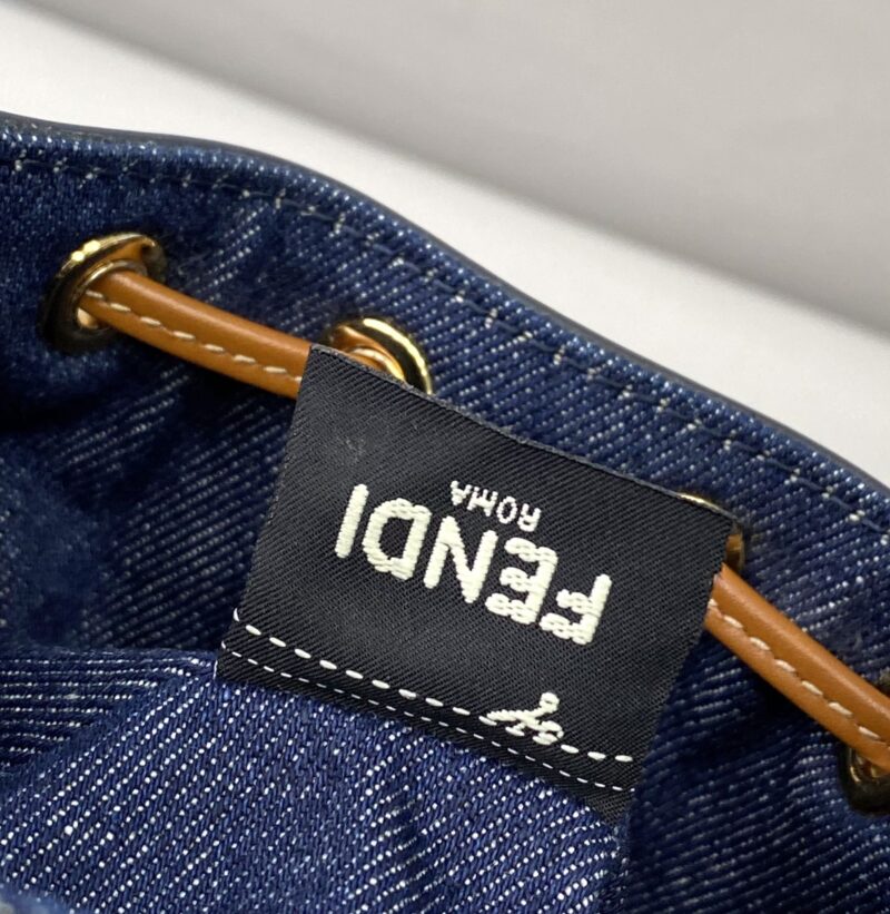 Fendi Mini Mon Tresor Bag -12x18x10CM - Image 4