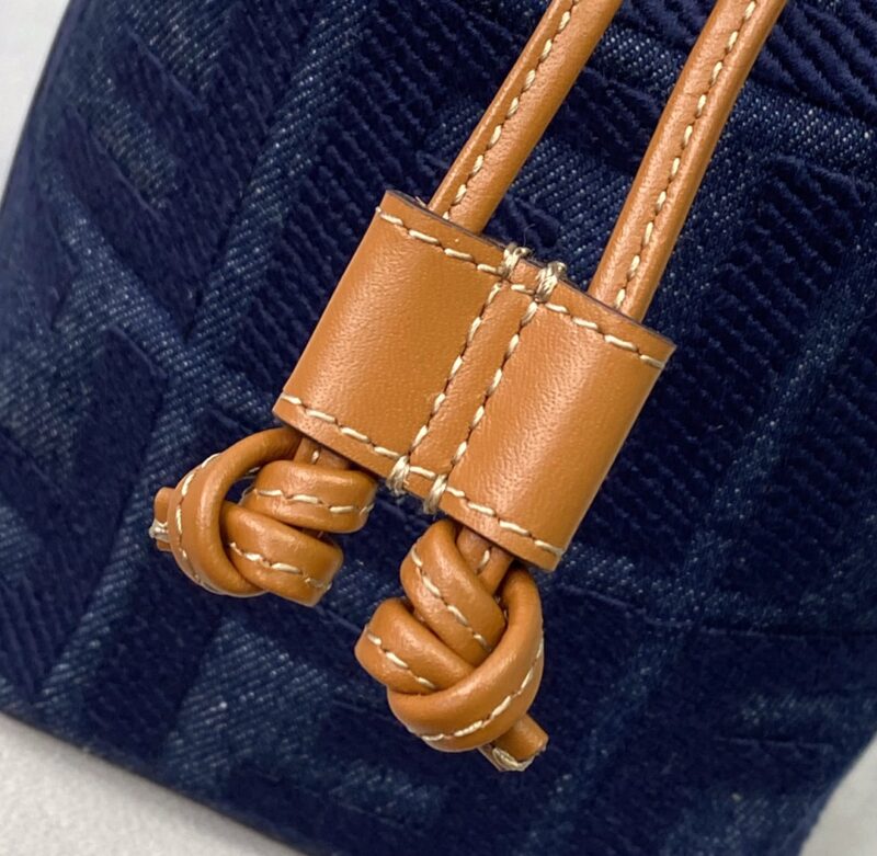 Fendi Mini Mon Tresor Bag -12x18x10CM - Image 9