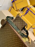 Louis Vuitton M47546 Toiletry Handbags- 26-19.0x15.0x6CM