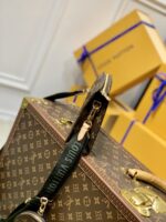 Louis Vuitton M47546 Toiletry Handbags- 26-19.0x15.0x6CM - Image 5