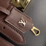 Louis Vuitton Arch Handbags-22*20*13CM - Image 4