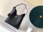 Louis Vuitton Lock Me Hobo-29.5*34*16CM
