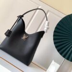 Louis Vuitton Lock Me Hobo-29.5*34*16CM