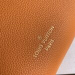 Louis Vuitton On My Side Tote Bag-M57728-31*25*14CM - Image 7