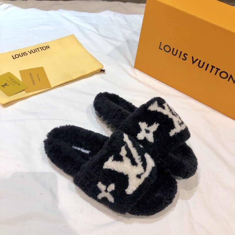 Louis Vuitton Wool Slippers - Image 5