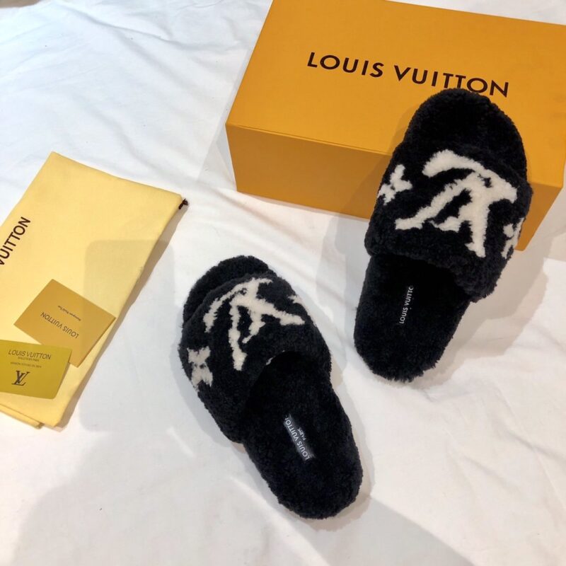 Louis Vuitton Wool Slippers - Image 6