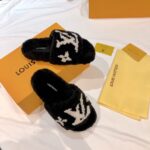 Louis Vuitton Wool Slippers - Image 7