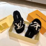 Louis Vuitton Wool Slippers - Image 8