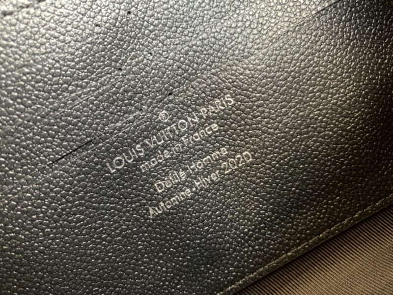 LV Soft Trunk Wallet-22.5*14*5CM - Image 9