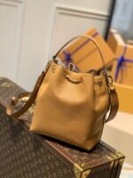 Louis Vuitton Lockme Bucket-20*13*22CM - Image 7