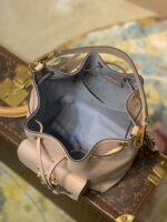 Louis Vuitton Lockme Bucket-20*13*22CM - Image 2