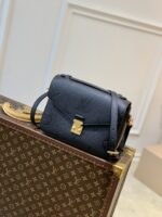 Louis Vuitton Pochette Metis Handbags-25*19*7CM