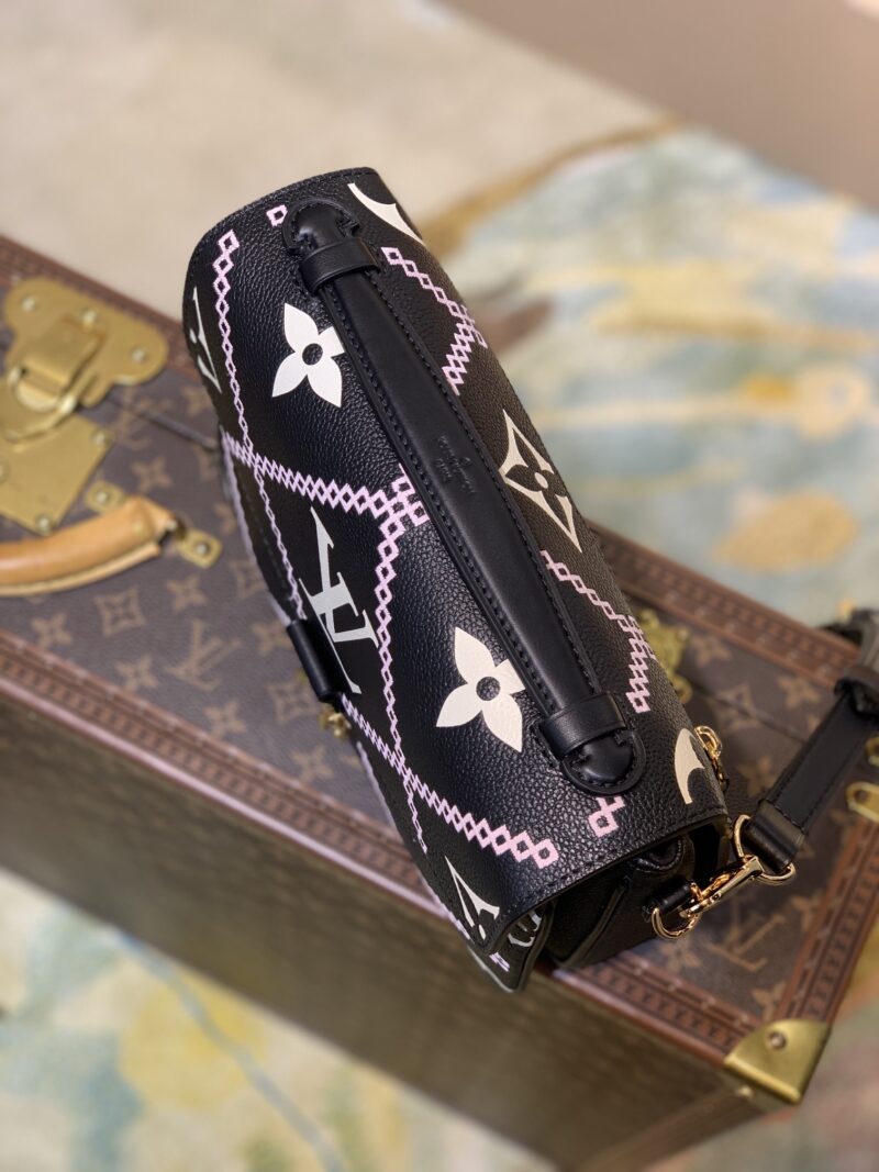 Louis Vuitton Pochette Metis Handbags-25*19*7CM - Image 5