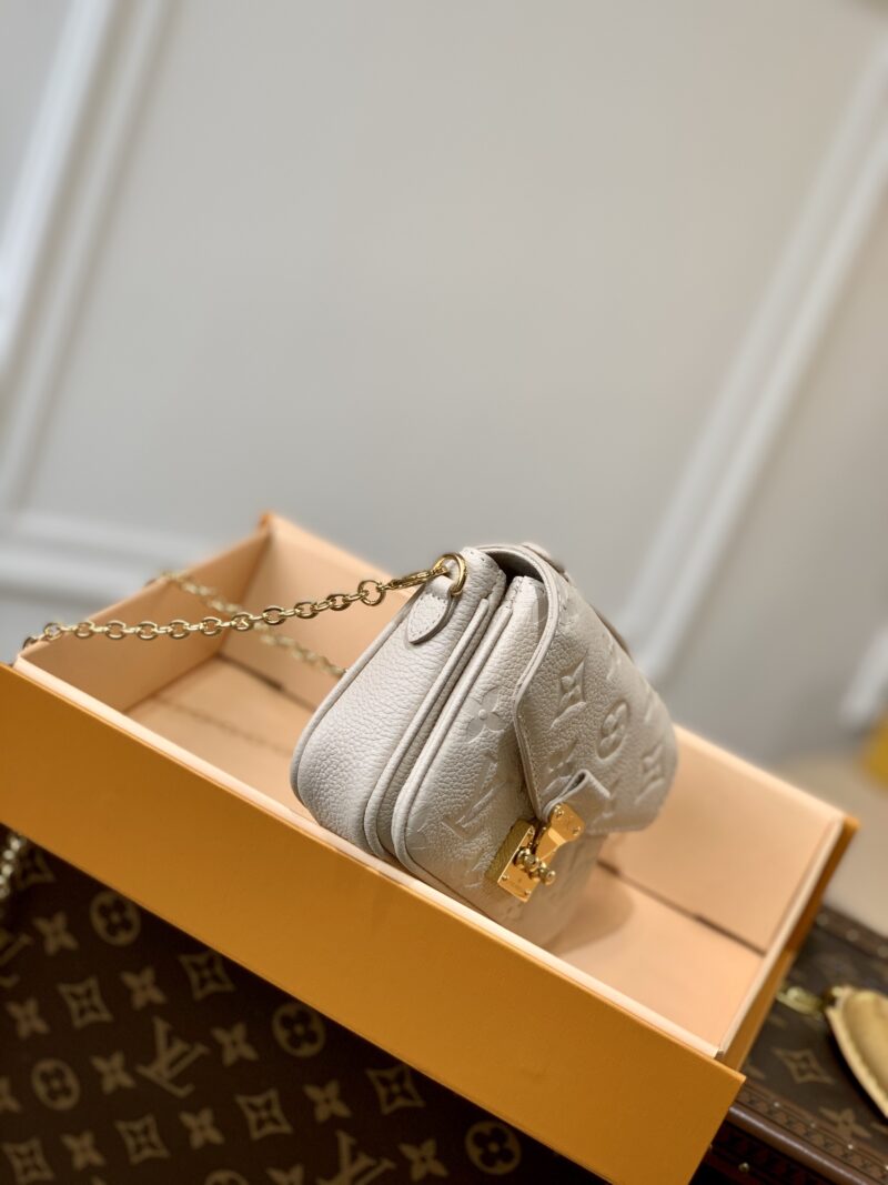 Louis Vuitton Micro Metis Handbags-14*11* 3.5 CM - Image 9