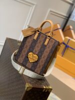 Louis Vuitton Sac Plat-26.0 x 28.5 x 6CM