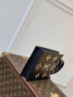 Louis Vuitton Petie Sac Plat Tote-17*14*5.5CM - Image 6