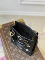 Louis Vuitton Petie Sac Plat Tote-17*14*5.5CM - Image 7