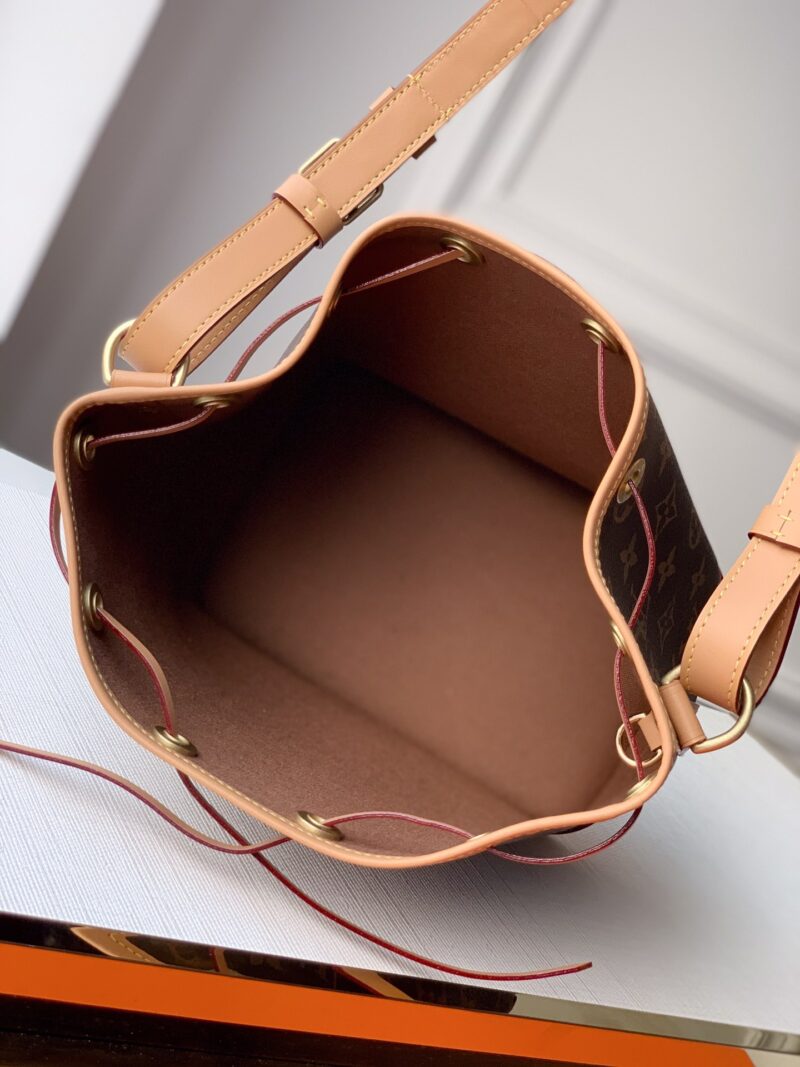 Louis Vuitton NéoNoé Bucket Bag -24 x 22 x 15CM - Image 8