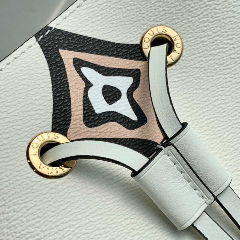 Louis Vuitton Wild at Heart NéoNoé Bucket Bag -26X22X27CM - Image 2