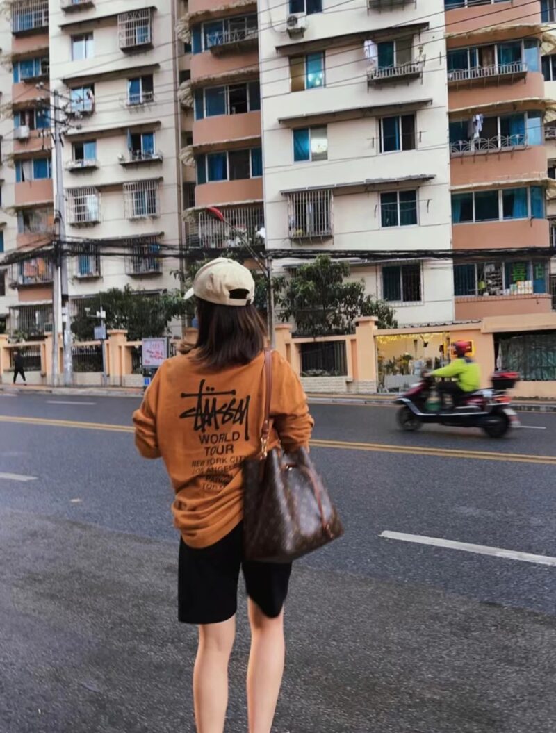 Louis Vuitton NéoNoé Bucket Bag -26X22X27CM - Image 2