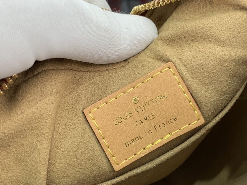 Louis Vuitton Love Handbags-M45149 -22*20*6CM - Image 9