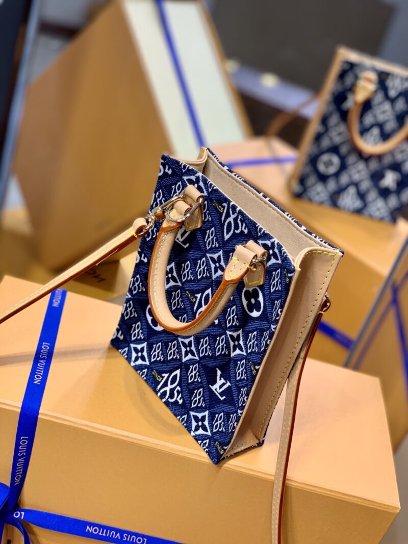 Louis Vuitton Petie Sac Plat Tote-17*14*5.5CM - Image 6