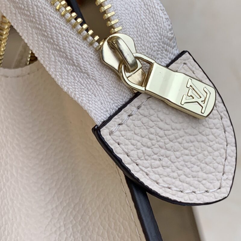 Louis Vuitton Toiletry Pouch 26-26*20*5CM - Image 2