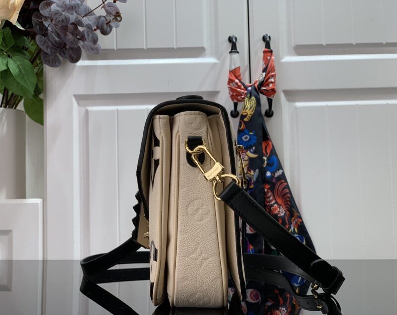 Louis Vuitton Pochette Metis Handbags-25*19*7CM - Image 6