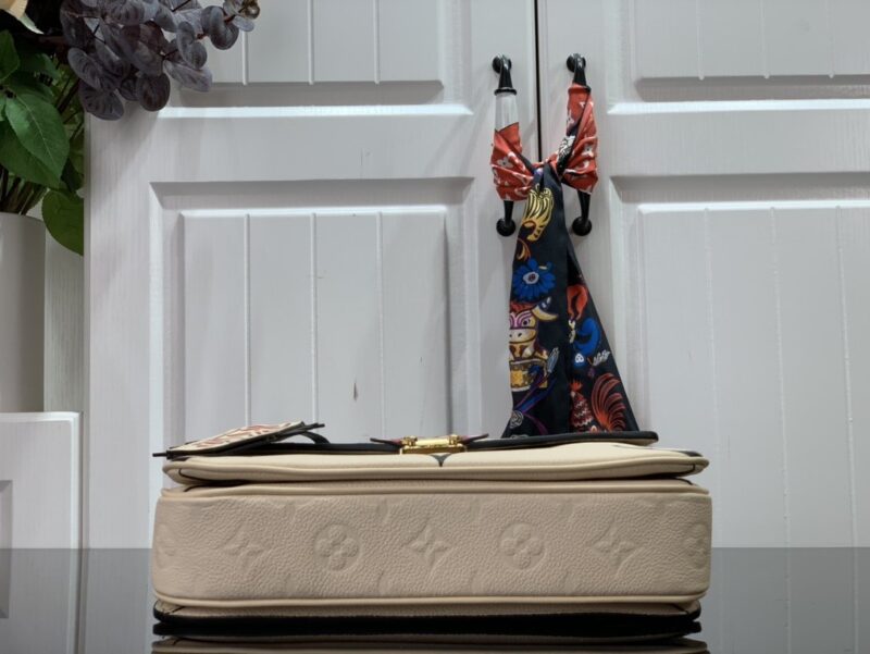 Louis Vuitton Pochette Metis Handbags-25*19*7CM - Image 5