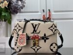 Louis Vuitton Pochette Metis Handbags-25*19*7CM