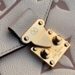 Louis Vuitton Pochette Metis Handbags-25*19*7CM - Image 6