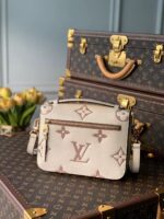 Louis Vuitton Pochette Metis Handbags-25*19*7CM - Image 7