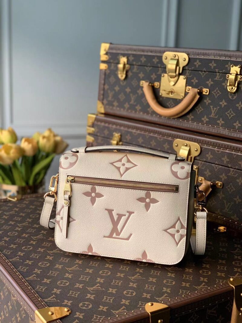 Louis Vuitton Pochette Metis Handbags-25*19*7CM - Image 7
