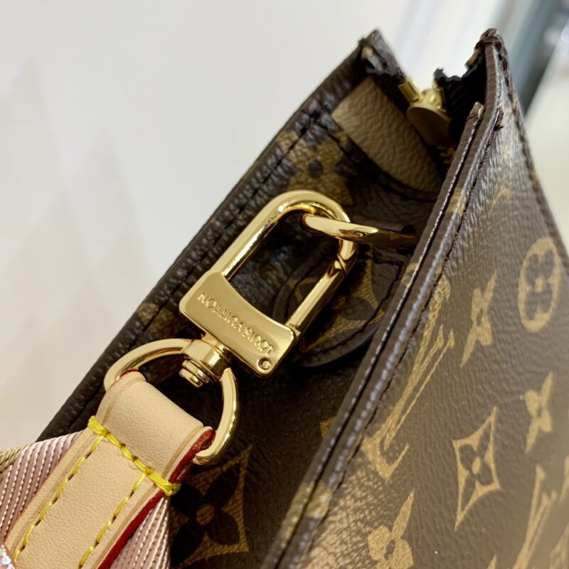 Louis Vuitton M47546 Toiletry Handbags- 26-19.0x15.0x6CM - Image 3