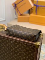 Louis Vuitton Toiletry Pouch 26-26*20*5CM - Image 8