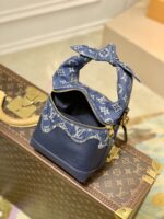 Louis Vuitton Japanese Cruiser Handbags-23*28*10 CM - Image 5