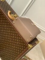 Louis Vuitton Capucines Bag-27*18*9CM - Image 4