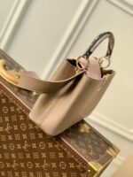 Louis Vuitton Capucines Bag-27*18*9CM - Image 5