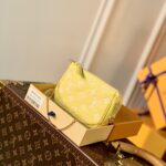 Louis Vuitton Mini Pochette Accessoires-15*9.5*3CM