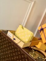 Louis Vuitton Mini Pochette Accessoires-15*9.5*3CM