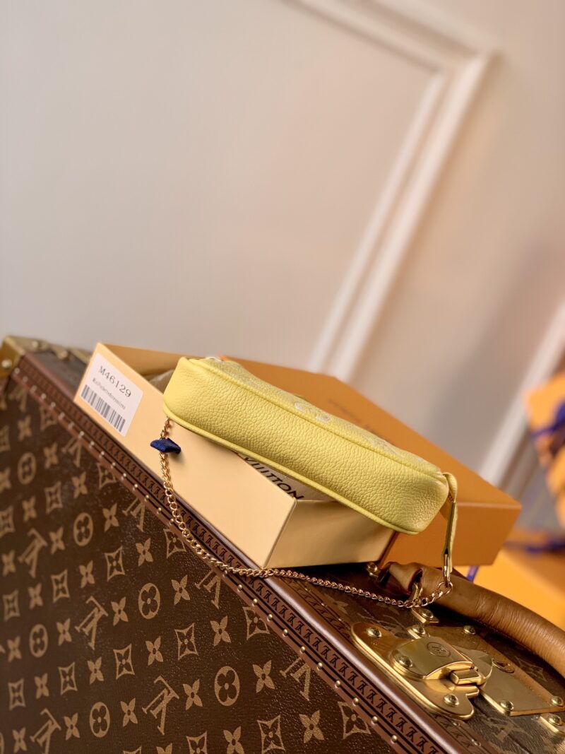 Louis Vuitton Mini Pochette Accessoires-15*9.5*3CM - Image 4