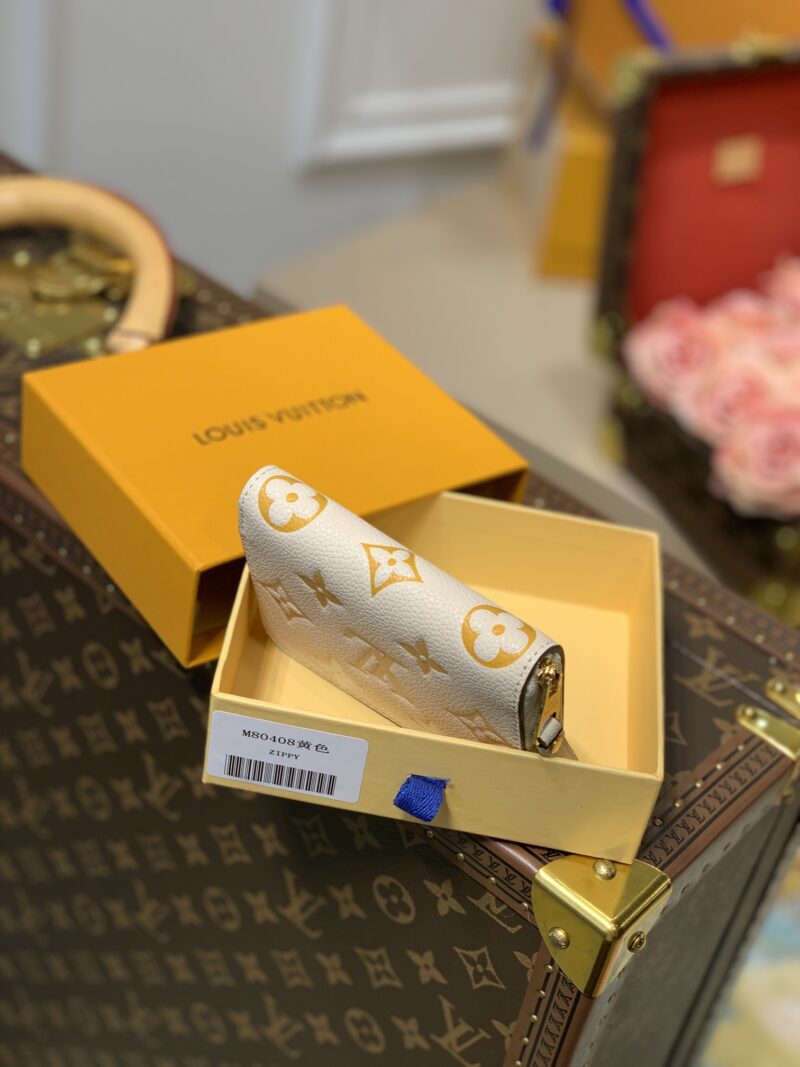 Louis Vuitton By The Pool Zippy Wallet-11*8.5*12CM - Image 6