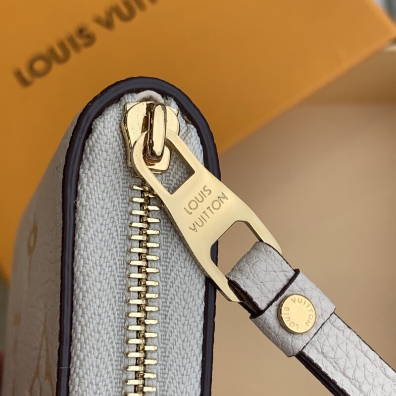 Louis Vuitton By The Pool Zippy Wallet-11*8.5*12CM - Image 5