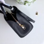 Louis Vuitton Montaigne MM-33*23*15CM - Image 4